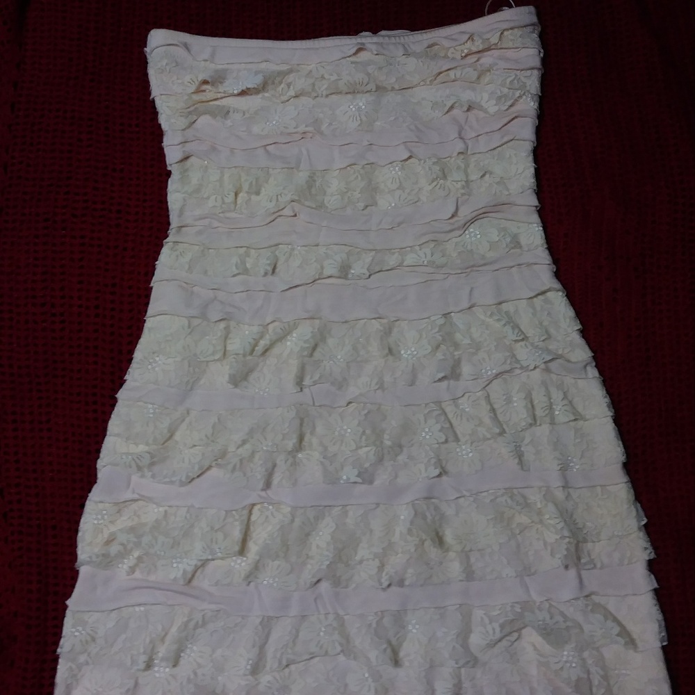 SOLD OUT !!!!!  NOT AVAILABLE!!!!DRESS- XS- COLOR MELON